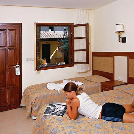 Ozlem Garden فندق