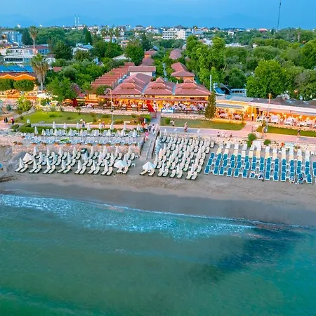 فندق Ozlem Garden 3*