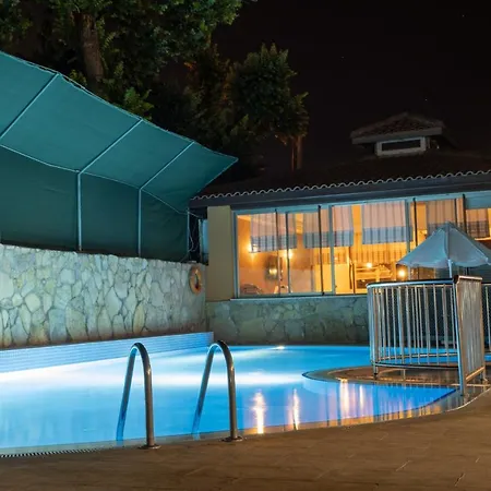 فندق Ozlem Garden