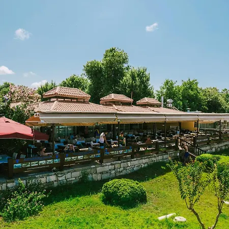 Ozlem Garden 3*