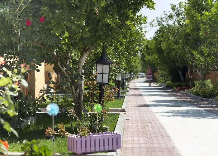 Ξενοδοχείο Ozlem Garden 3*