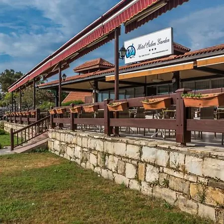 Ozlem Garden 3*