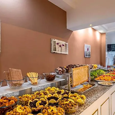 Ozlem Garden Side