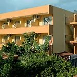 فندق Ozlem Garden 3*