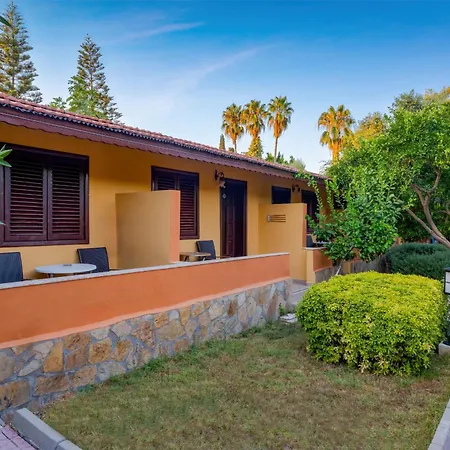 Отель Ozlem Garden